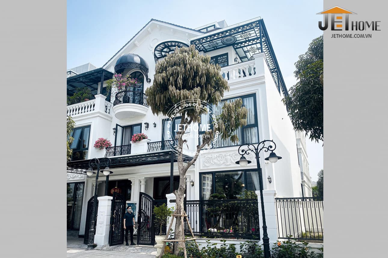 thực tế công trình biệt thự mái thái khiến bao người ngỡ ngàng trước vẻ đẹp